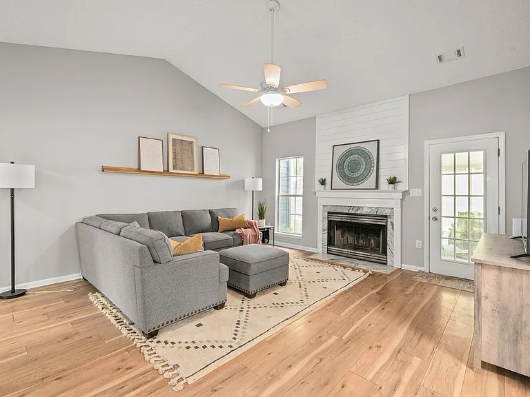 9701 Little River Ct — Photo 8