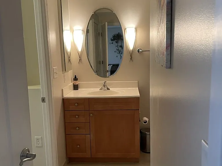 1111 11th St NW #201 — Photo 16