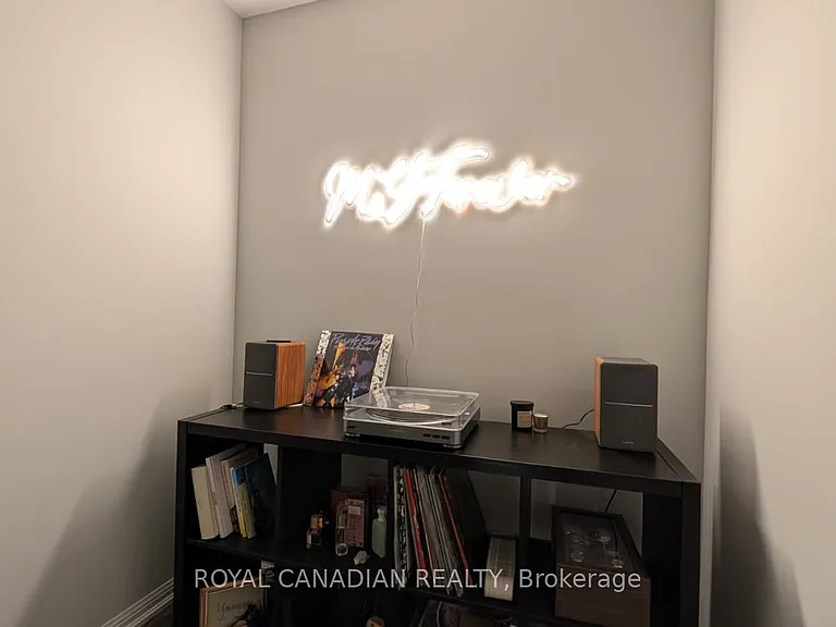 24 Midhope Way — Photo 18