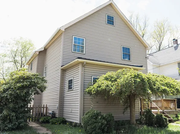 560 E South St, Corry, PA 16407