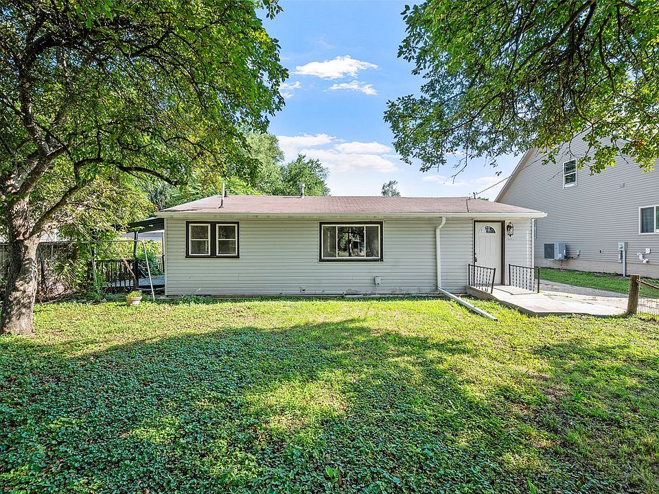 1st image of 607 Cummins Rd