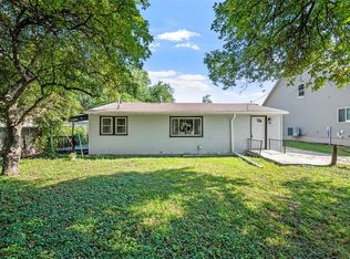 607 Cummins Rd, Des Moines, IA 50315