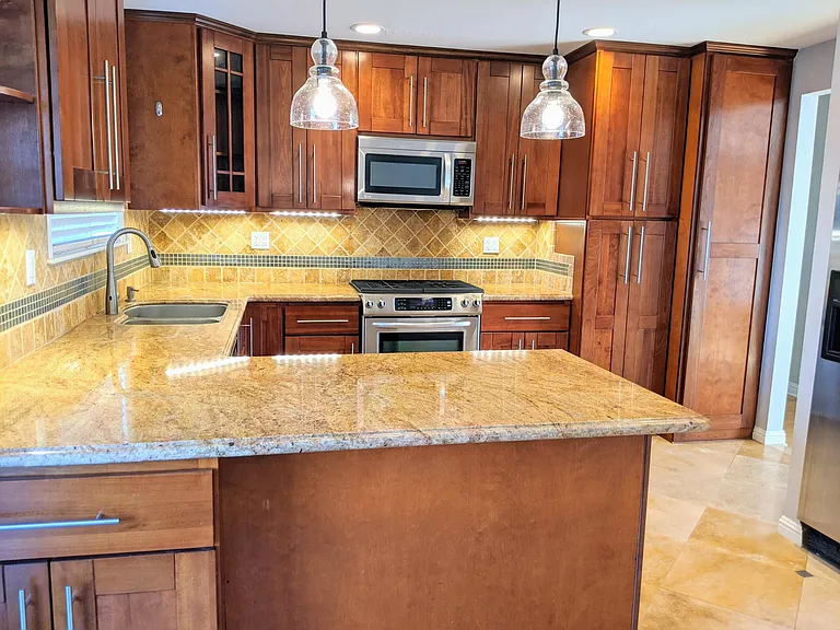 2418 Villanova Rd — Photo 7