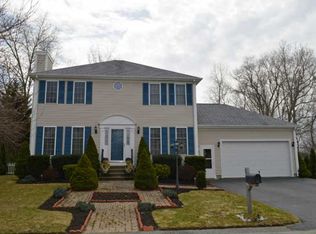 9 Etelvina Ct, Bristol, RI 02809