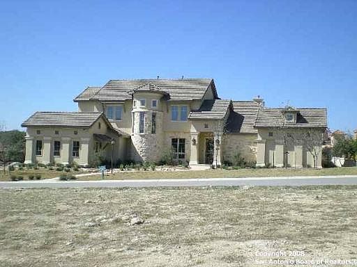 2nd image of 9 KINGS VIEW DR