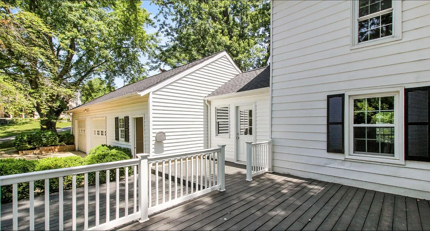3 bed, 2.5 bath, 2000 sqft, $3,300 — Photo 3
