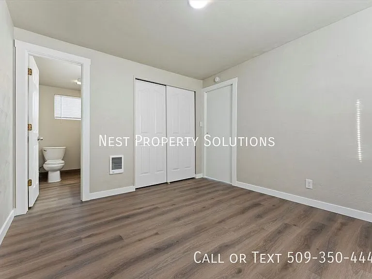 4460 Circle Pl NE #2 — Photo 10