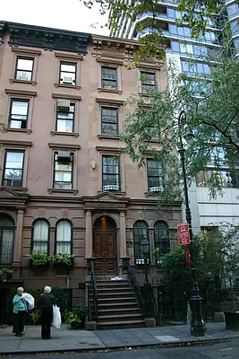 Sold by Leslie J. Garfield | media 4