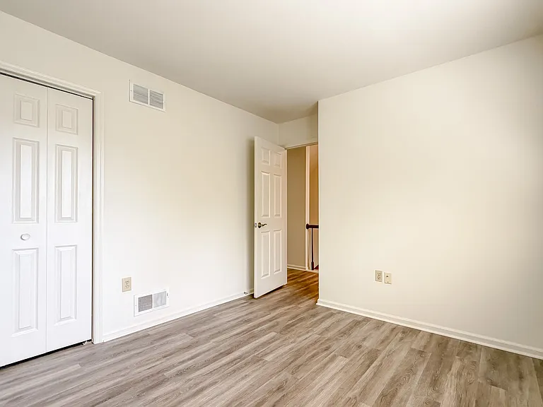 28 Pheasant Ln — Photo 19