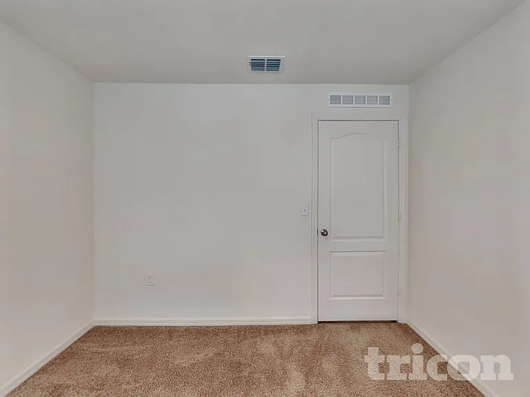 443 Underwood Trl — Photo 15