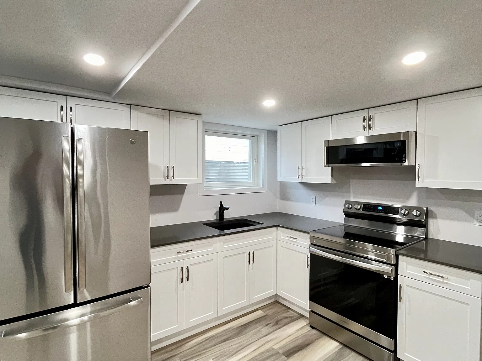 47 Marshall Avenue Lower Level Welland Ontario L3C2N1 — Photo 3