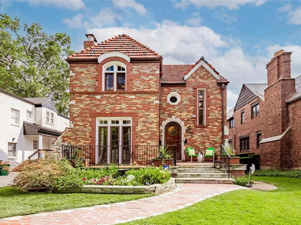 7644 Walinca Ter, Saint Louis, MO 63105
