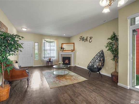 5th image of 627 114th St E