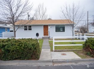 267 Pioneer Ave SE, Ephrata, WA 98823