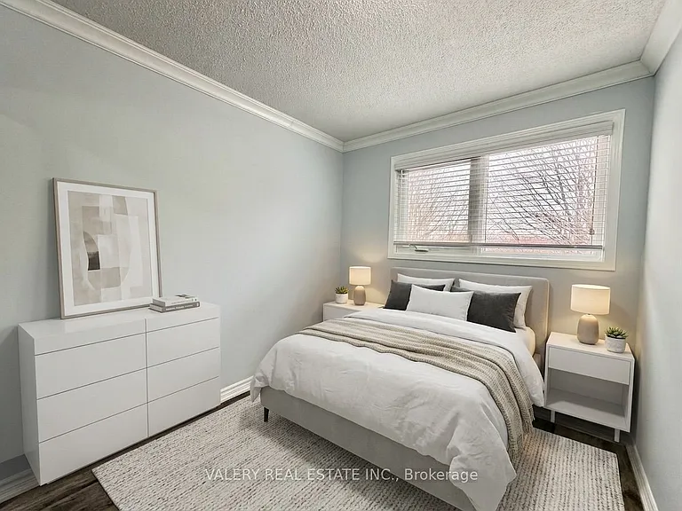 72 Dantek Ct #MAIN FLOOR — Photo 4