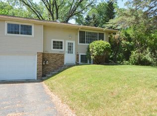 2605 Riverside Ln NE, Rochester, MN 55906