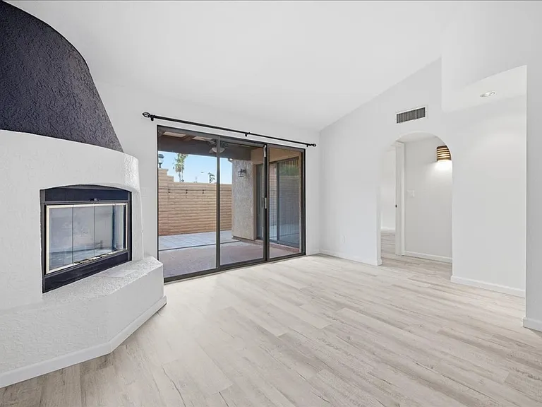 10111 N Spyglass Pl — Photo 8