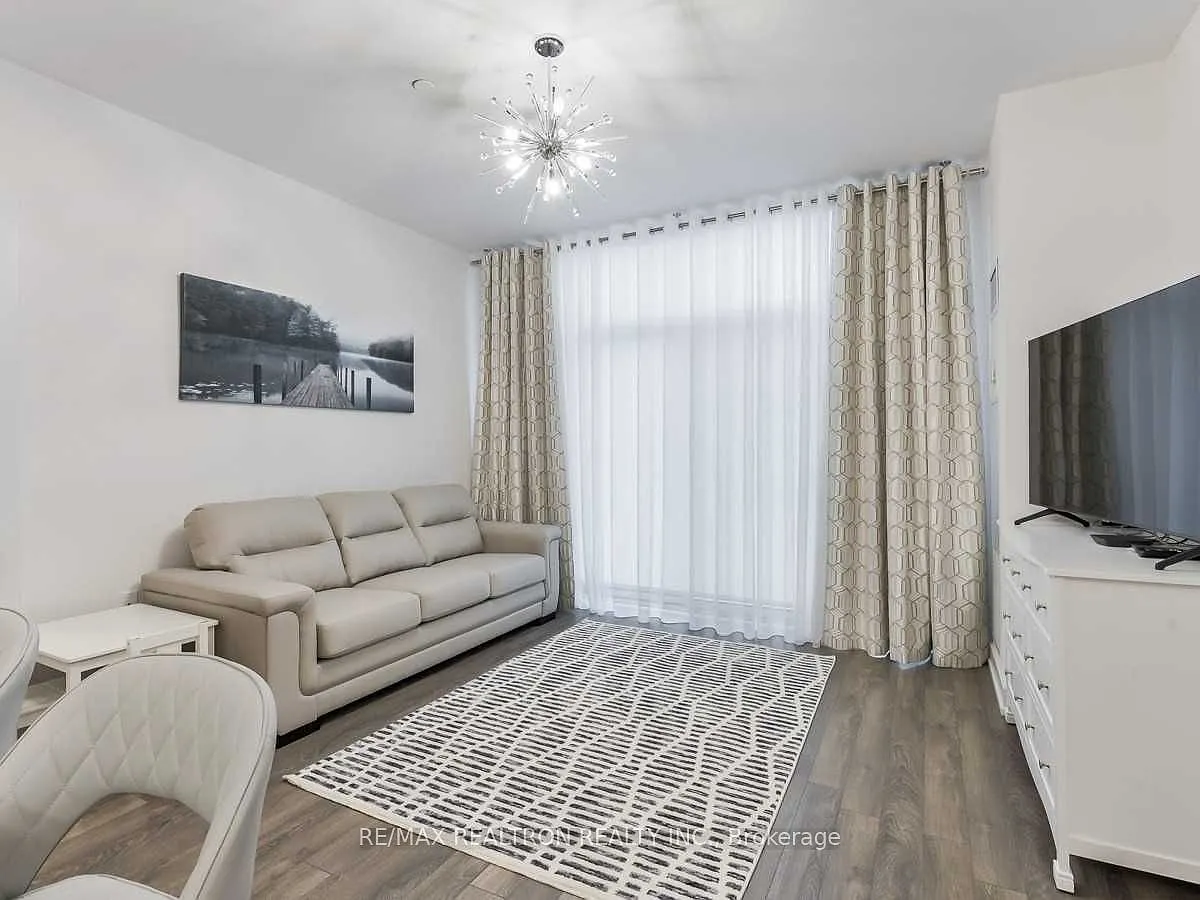 2 bed, $2,500 — Photo 2