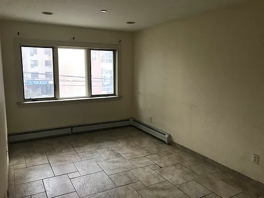 Rented by J L Royal Oak Realty Inc | media 25