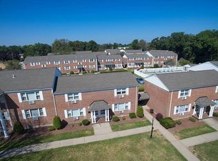 119 House St APT C, Glastonbury, CT 06033