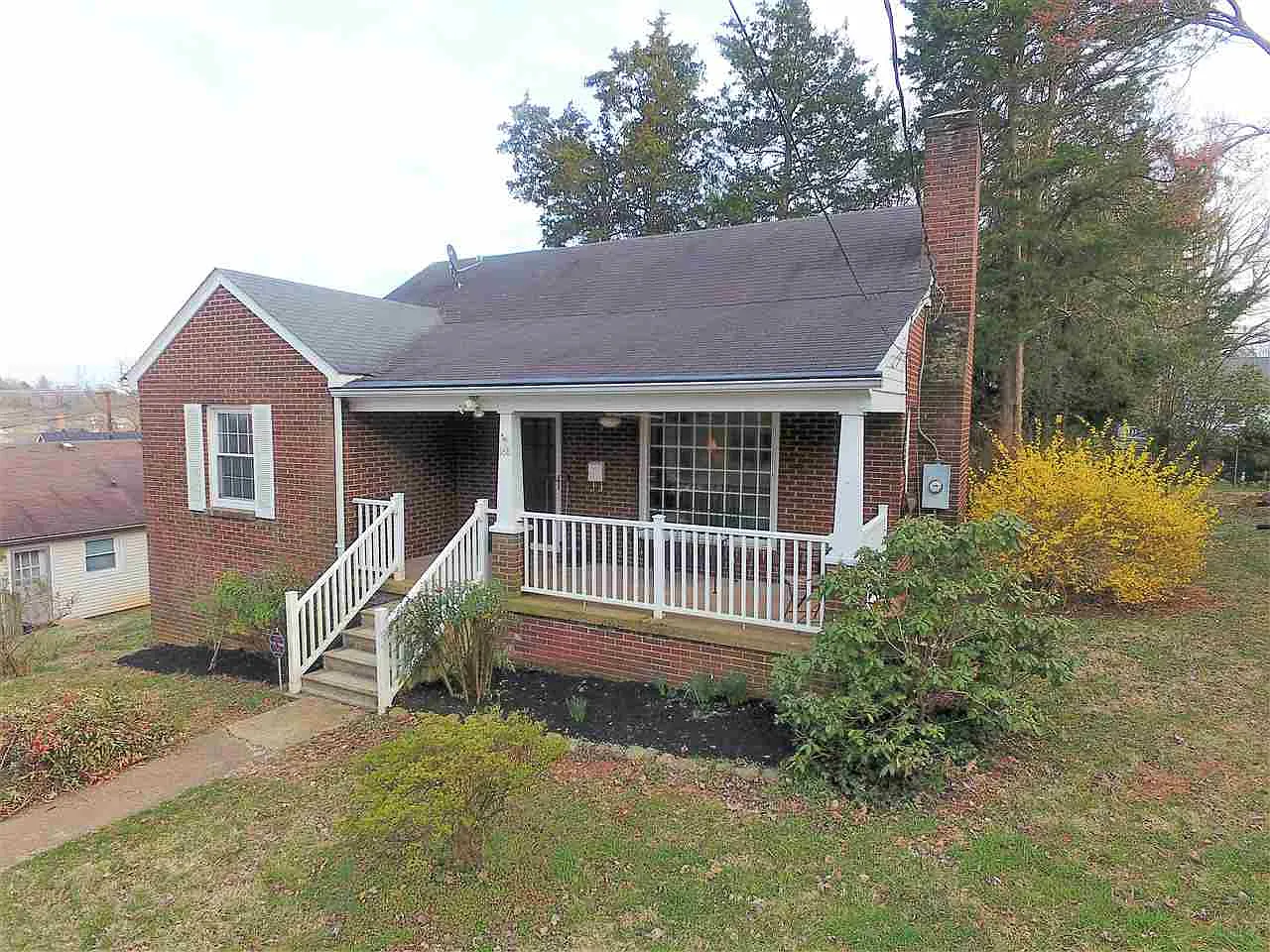 188 Morton St photo 1