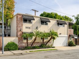 1415 Cosmic Way, Glendale, CA