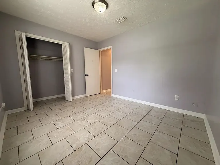 125 Cumberland Ct — Photo 8