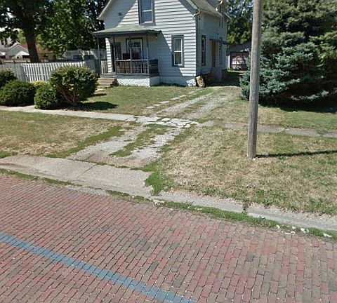 5th image of 448 S Elm St