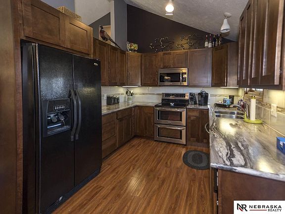 5th image of 8006 S 152nd St