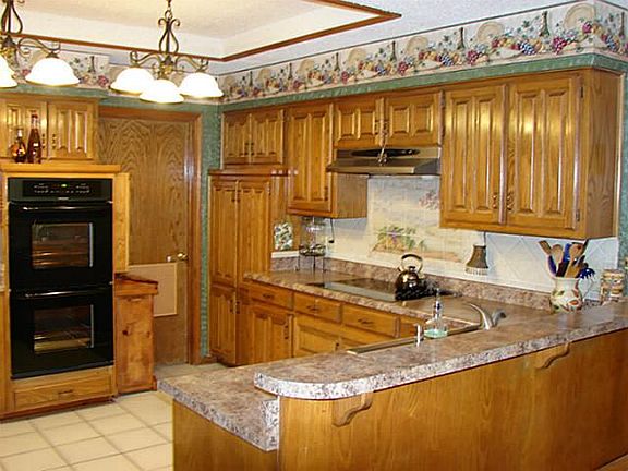 2nd image of 6405 Whitney Ct