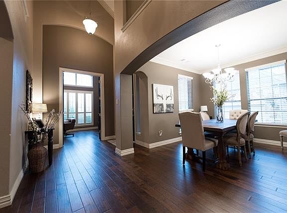 3rd image of 9437 Tindall Dr