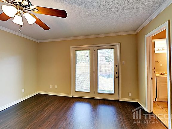4th image of 1044 Carmody Dr