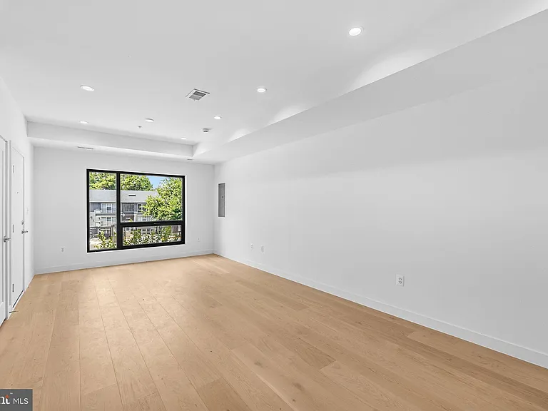 2534 Elvans Rd SE — Photo 17