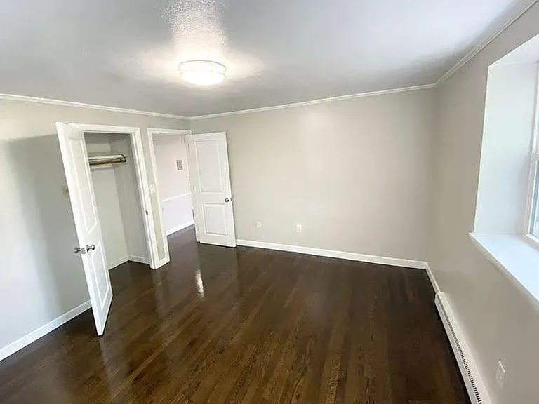 520 Talbot Ave #8 — Photo 10
