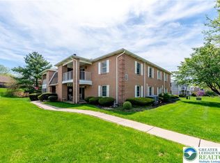 2675 Rolling Green Dr, Macungie, PA 18062