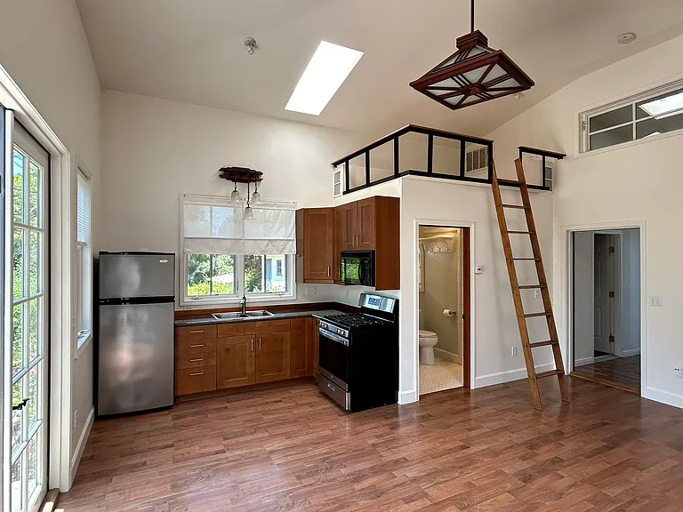388A Orpheus Ave — Photo 2