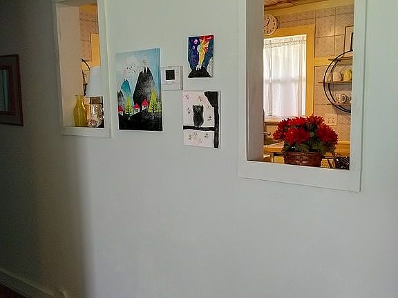 2nd image of 715 Lori Dr APT 106
