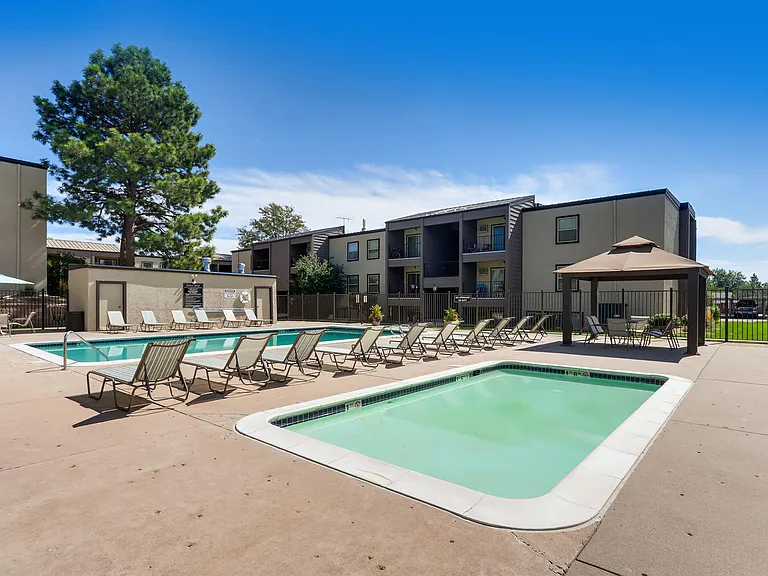 Sterling Heights, Greeley, Co. Apartments