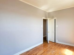 1742 N Kedzie Ave APT 3, Chicago, IL 60647