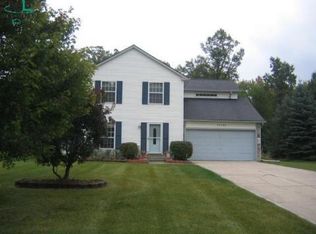 23196 E Elmgrove St, Farmington, MI 48336