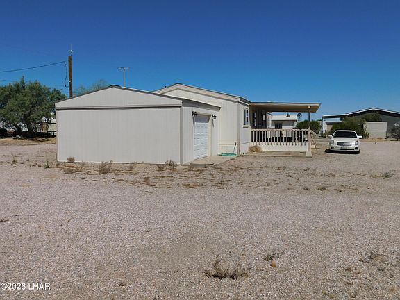 4th image of 380 N Emelia Ave