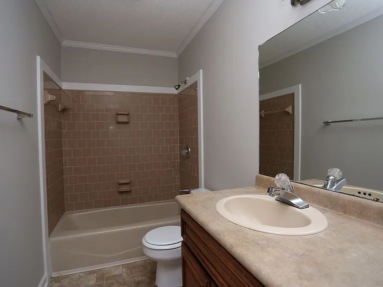 226B Courtney Way — Photo 11