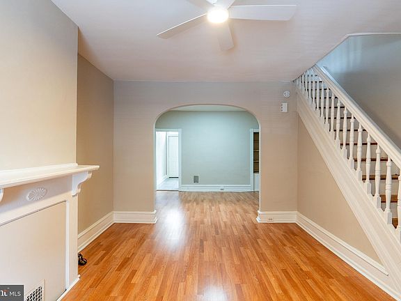 5th image of 2145 W Grange Ave