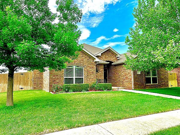 2nd image of 8001 Oxford Dr