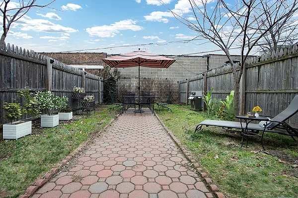 Sold by Corcoran | media 6