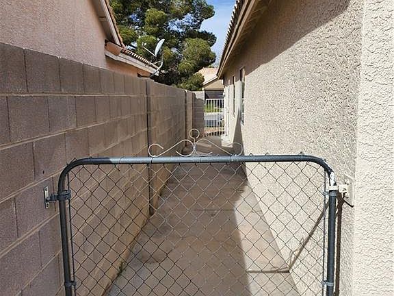 5th image of 1254 Taramar St