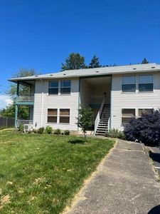 2239 Hawthorne St APT 2, Forest Grove, OR, 97116