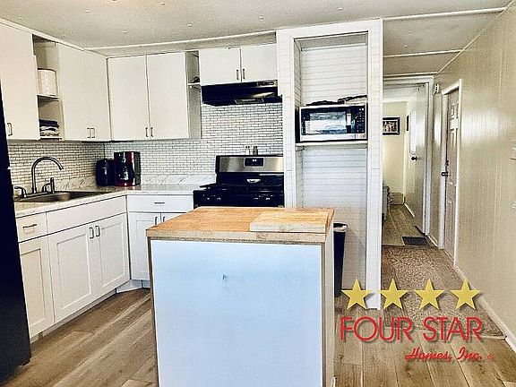 3rd image of 1208 Lee St #42