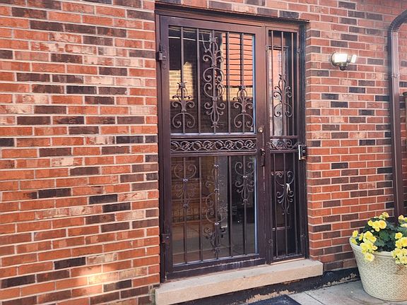 2nd image of 11532 S Avenue G