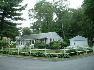 47 Lantern Ln, Burlington, MA 01803